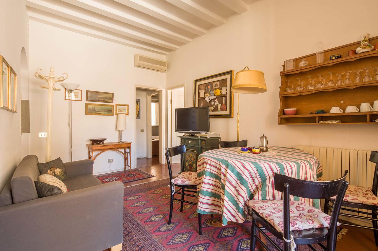 Typical Florentine Apartment フィレンツェ エクステリア 写真
