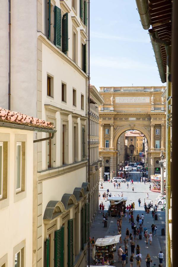 Typical Florentine Apartment フィレンツェ エクステリア 写真
